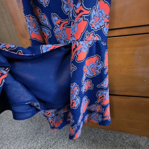 ANTHROPOLOGIE Peter Som X Made in Kind Tiered Floral Dress Size 4 Blue Red - Picture 12 of 15